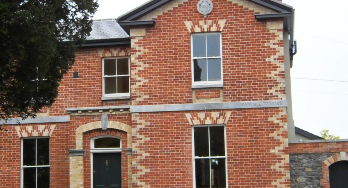 HITACHI Digital Camera